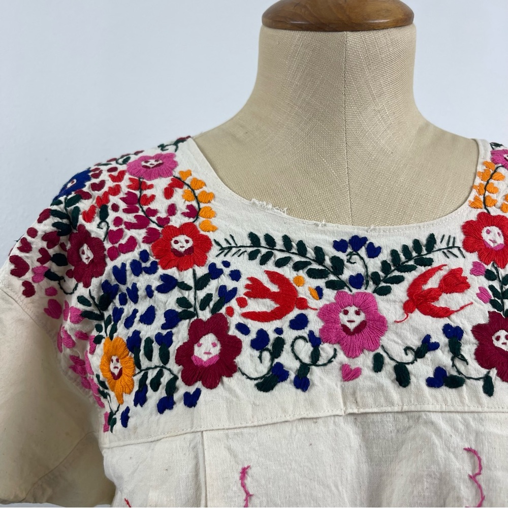 Vintage Handmade Oaxacan Floral Embroidered Midi Dress - Picture 7 of 7